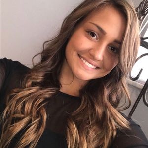 Meet your Posher, Olivia